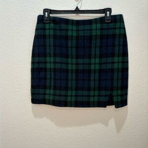 NWT- FASHION on Earth Plaid Mini Skirt w/ Small Slit. Black/ Green